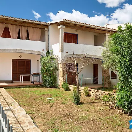Holiday home Trilocali A 900m By Budoniaffitti Tanaunella